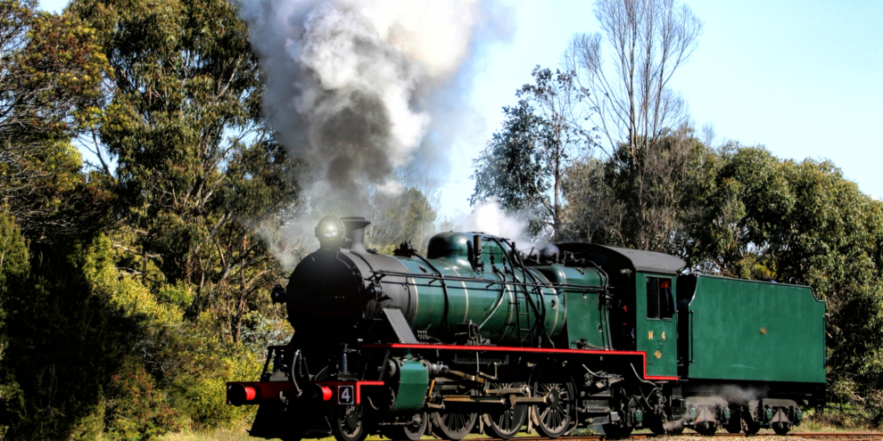 Image TAS Steamtrain near Devenport April 2021 i Stock 1312048753