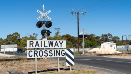 Image SA Level Crossing at Bordertown Feb 21 i Stock 1303010095